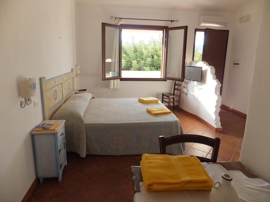 Grazia Deledda Bed & Breakfast Galtelli Bagian luar foto