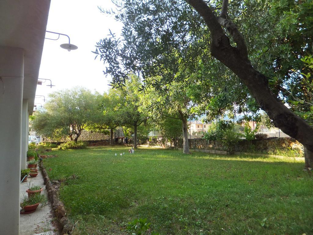 Grazia Deledda Bed & Breakfast Galtelli Bagian luar foto