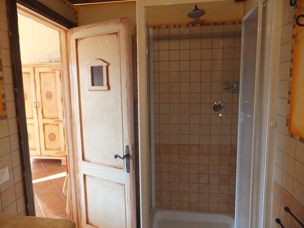 Grazia Deledda Bed & Breakfast Galtelli Bagian luar foto